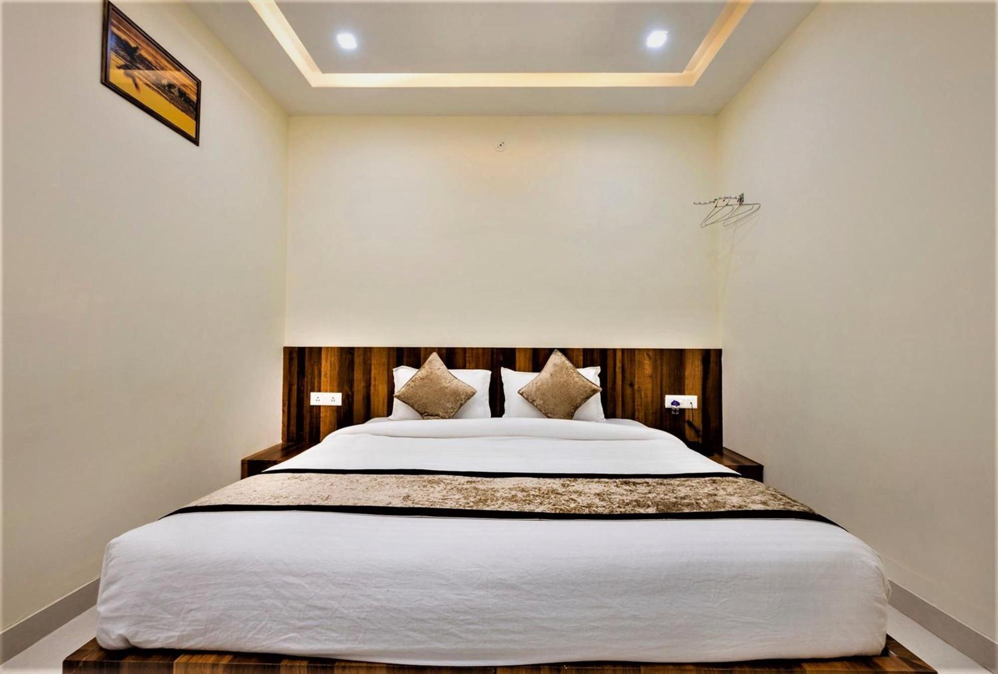 Hotel Ravi Residency Bharatpur Kültér fotó